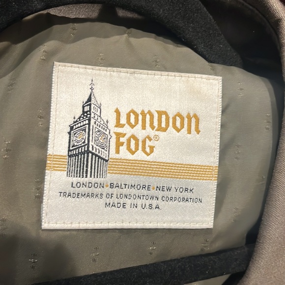 London Fog Trench Coat - Picture 6 of 7